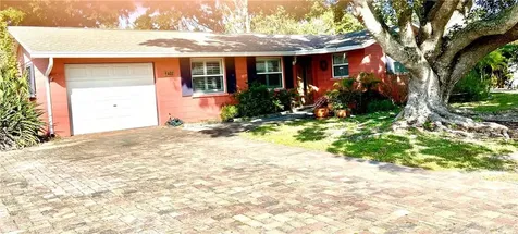 402 Bay Palms Drive Holmes Beach FL 34217