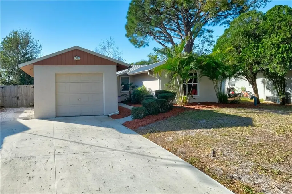 4516 Selma Street Sarasota FL 34232