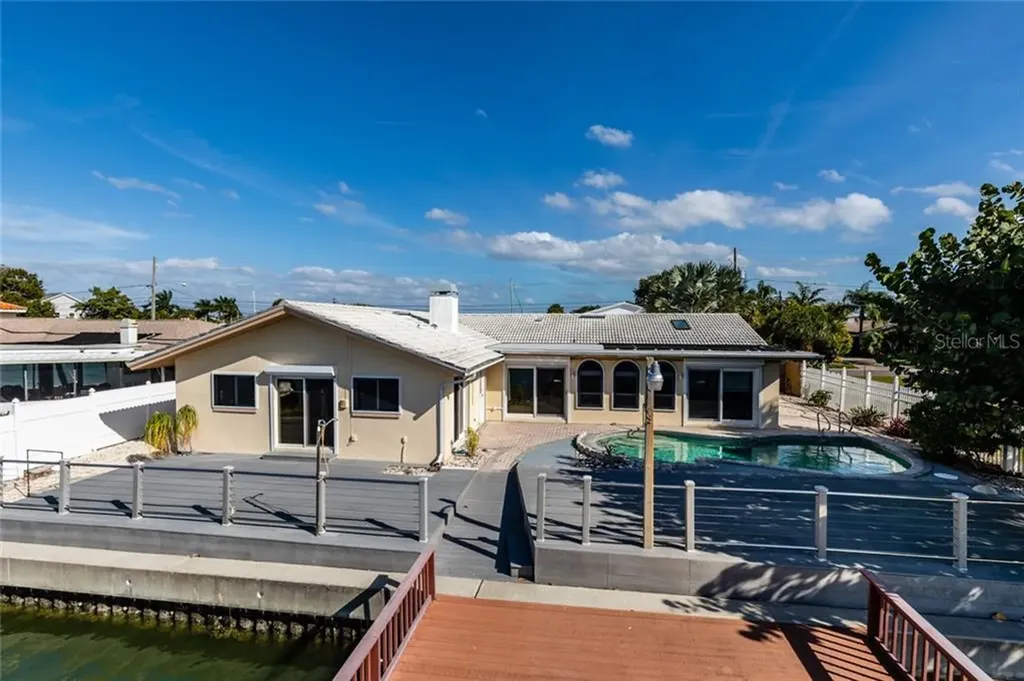 1461 Sea Gull Drive S St Petersburg FL 33707