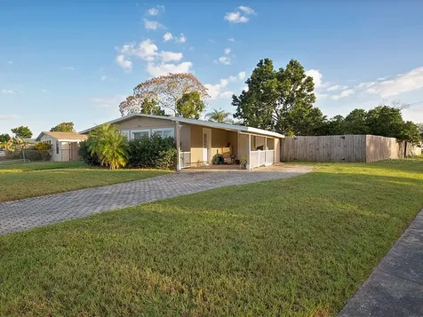 7702 Acadian Drive Orlando FL 32822