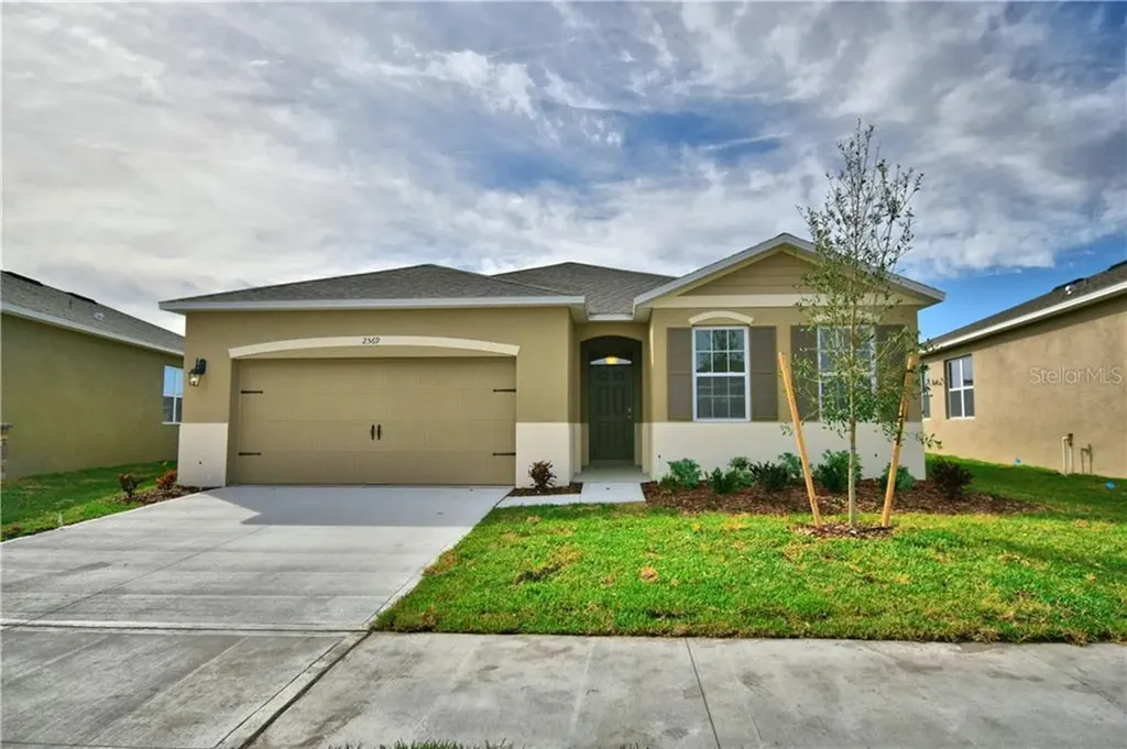 2569 Canyon Crest Drive Lakeland FL 33811