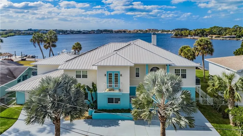 8221 Hayward Lane Port Richey FL 34668