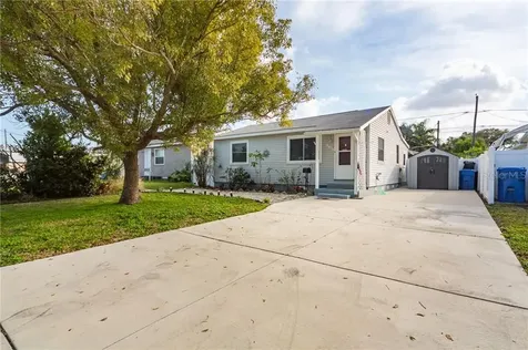 4936 36th Avenue N St Petersburg FL 33710