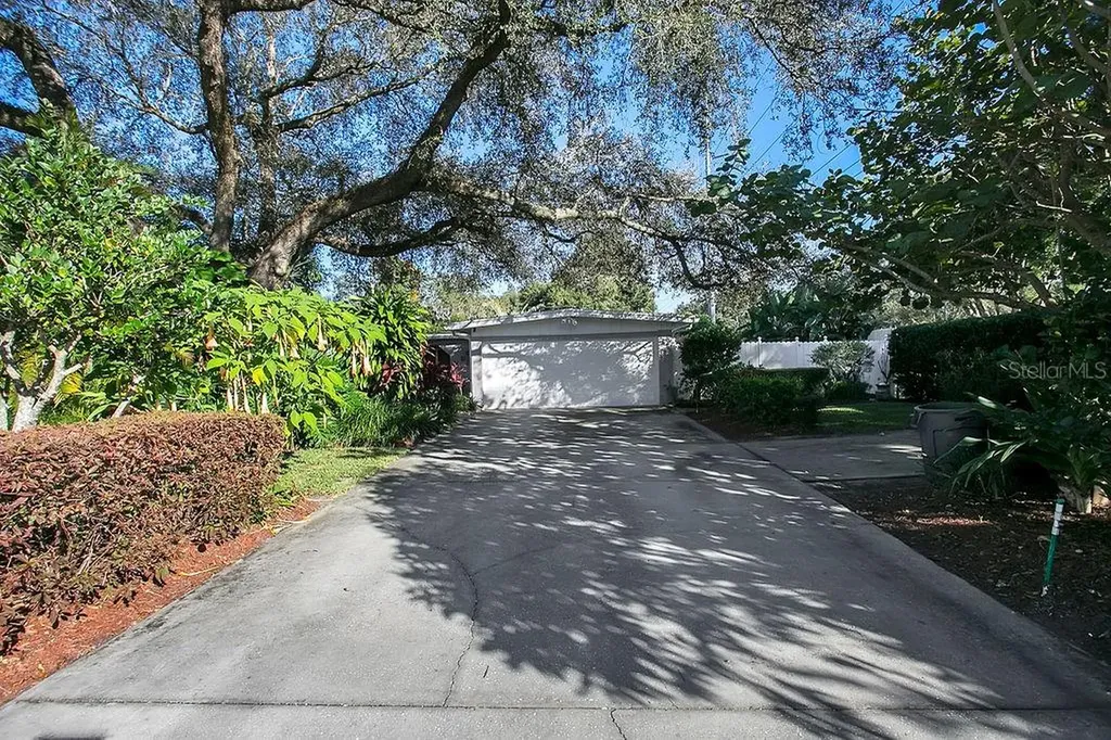 2713 Raeford Court Orlando FL 32806