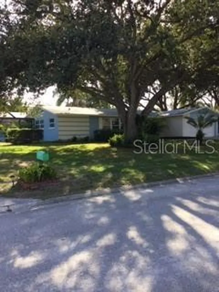 1759 Winfield Circle Clearwater FL 33756
