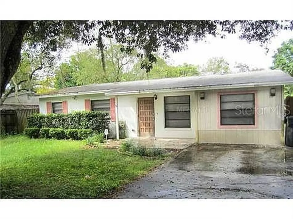 8612 Tupelo Drive Tampa FL 33637