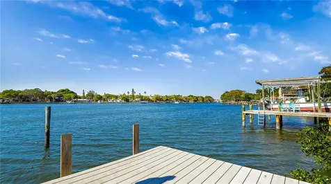 4293 Pompano Drive SE St Petersburg FL 33705
