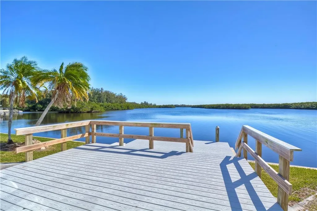 103 Steven Street Ruskin FL 33570