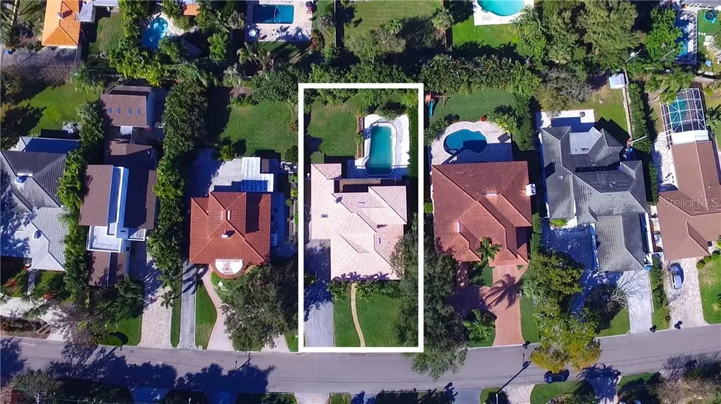 1728 Brightwaters Boulevard NE St Petersburg FL 33704