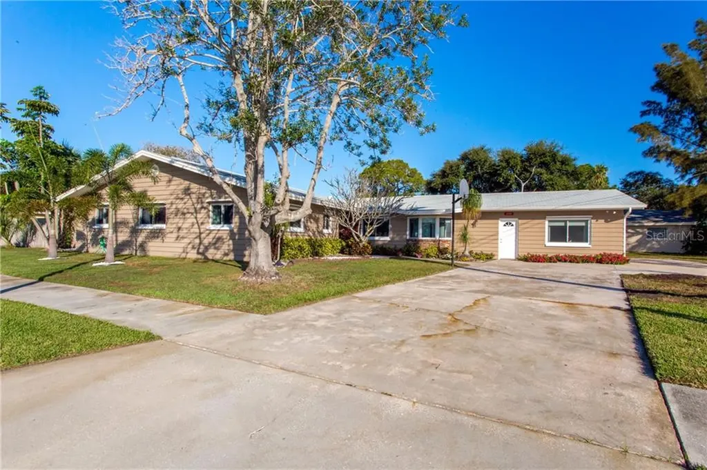 4100 Overlook Drive NE St Petersburg FL 33703