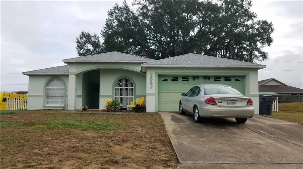 1537 Sally Street Lake Wales FL 33898