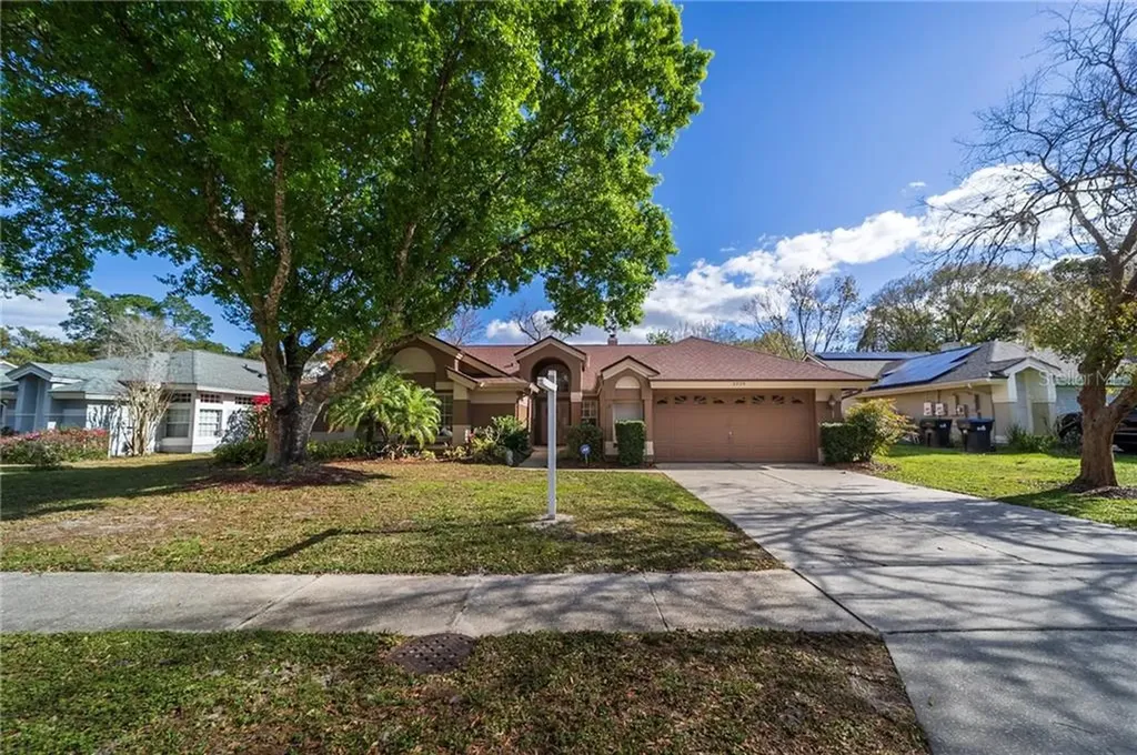 3909 Lake Mirage Boulevard Orlando FL 32817