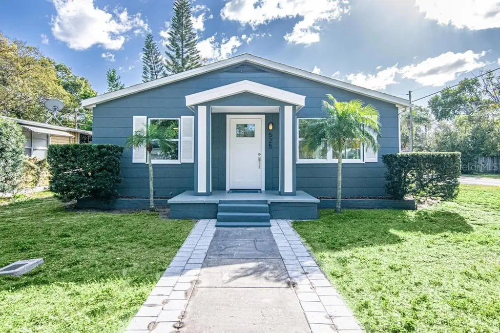 525 14th Avenue NW Largo FL 33770