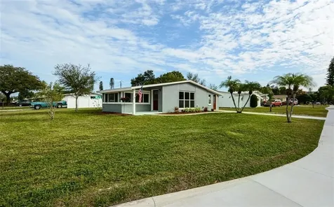 4211 52nd Street Court W Bradenton FL 34209