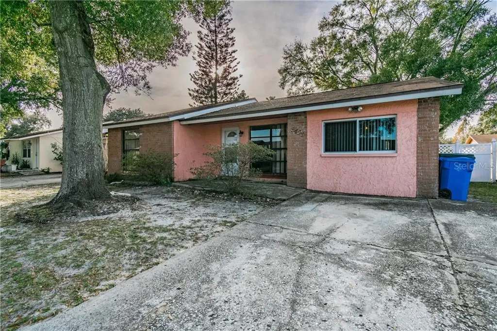 8408 Willow Forest Court Tampa FL 33634
