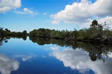 1404 Butch Cassidy Trail Wimauma FL 33598