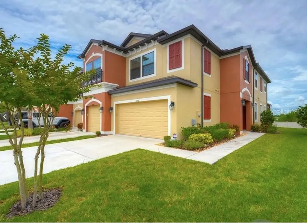 11556 Crowned Sparrow Lane Tampa FL 33626