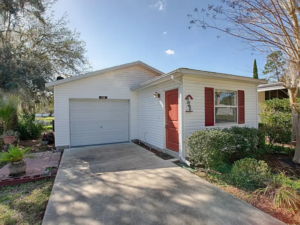 738 Cottage Park Lane Leesburg FL 34748