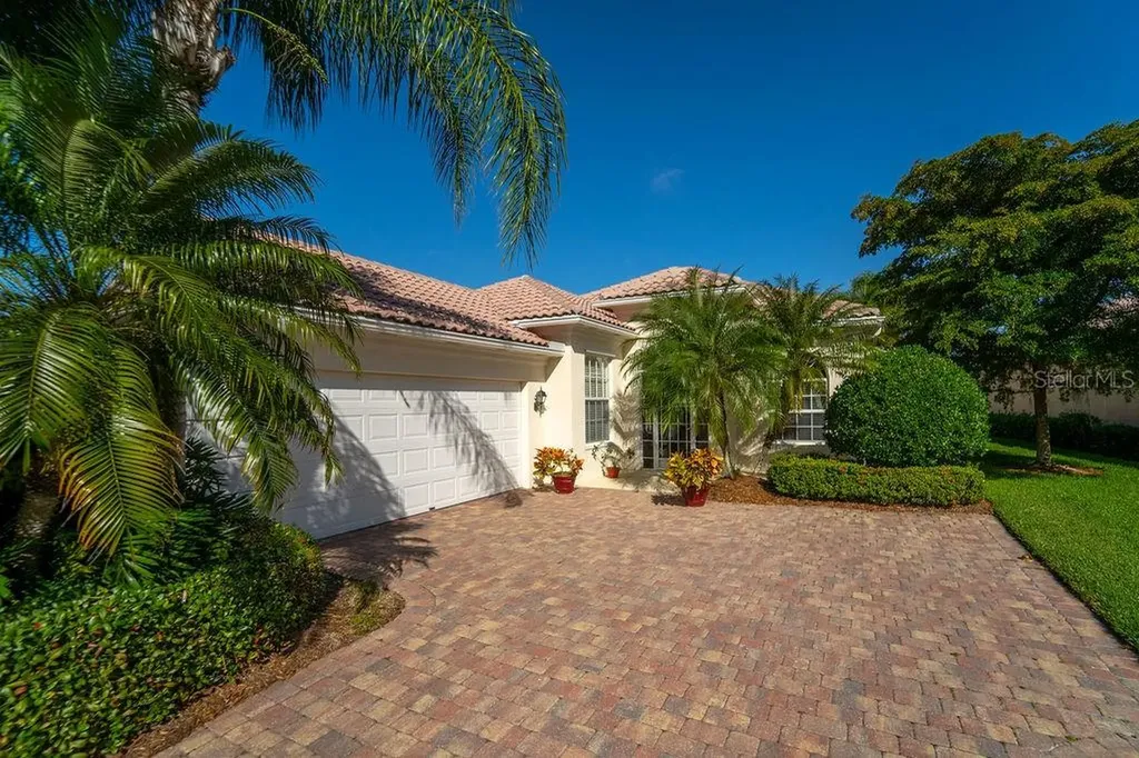 5526 Carmona Place Sarasota FL 34238