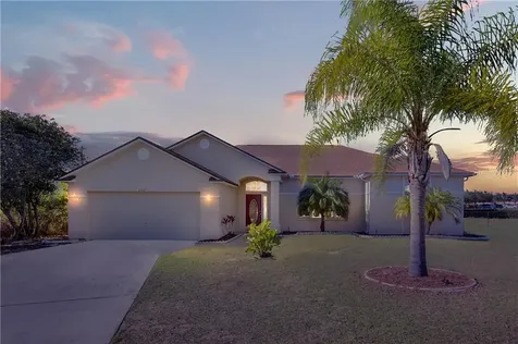 1112 View Pointe Circle Lake Wales FL 33853