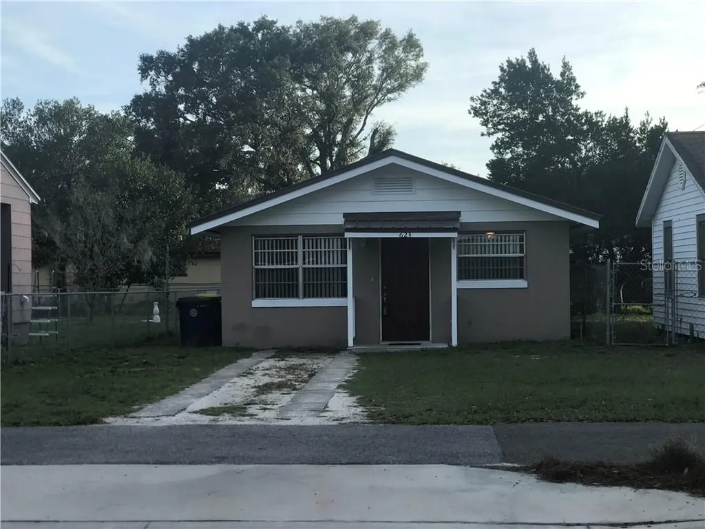 623 Pilaklakaha Avenue Auburndale FL 33823