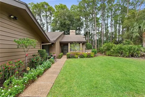 4687 Chandlers Forde Sarasota FL 34235
