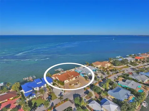 681 Key Royale Drive Holmes Beach FL 34217