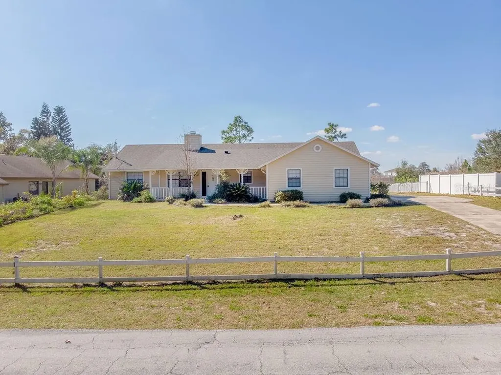 1412 Humphrey Boulevard Deltona FL 32738
