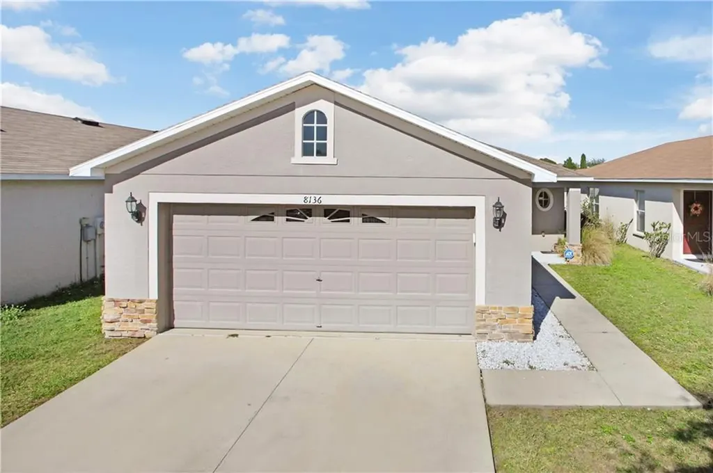 8136 Canterbury Lake Boulevard Tampa FL 33619