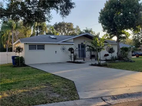 6058 16th Avenue N St Petersburg FL 33710