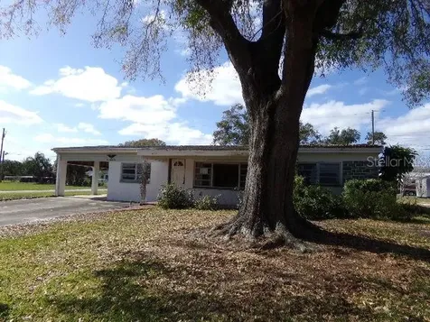 422 Walter Avenue Frostproof FL 33843