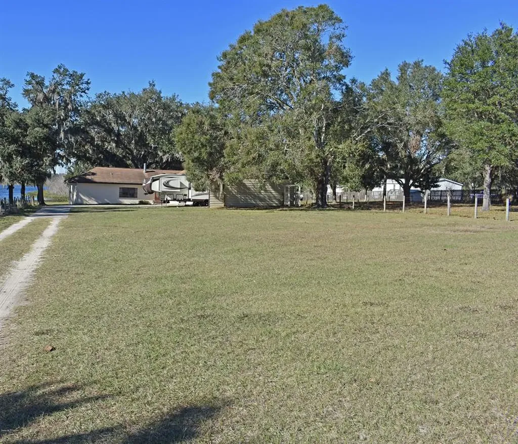 11960 SE 123rd Avenue Ocklawaha FL 32179