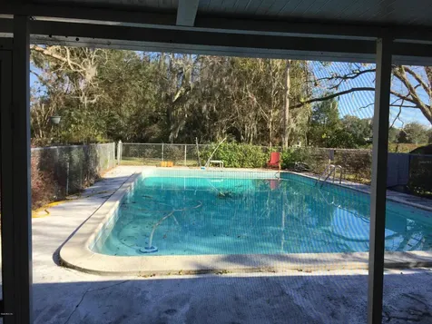7237 NE 33rd Court Anthony FL 32617