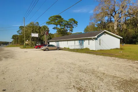 18585 N Highway 441 Reddick FL 32686