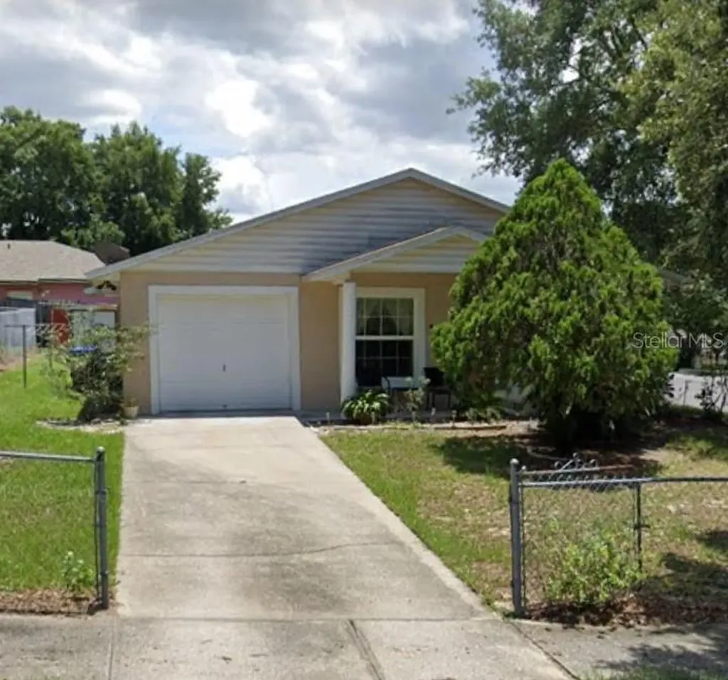 457 Apopka Hills Circle Apopka FL 32703