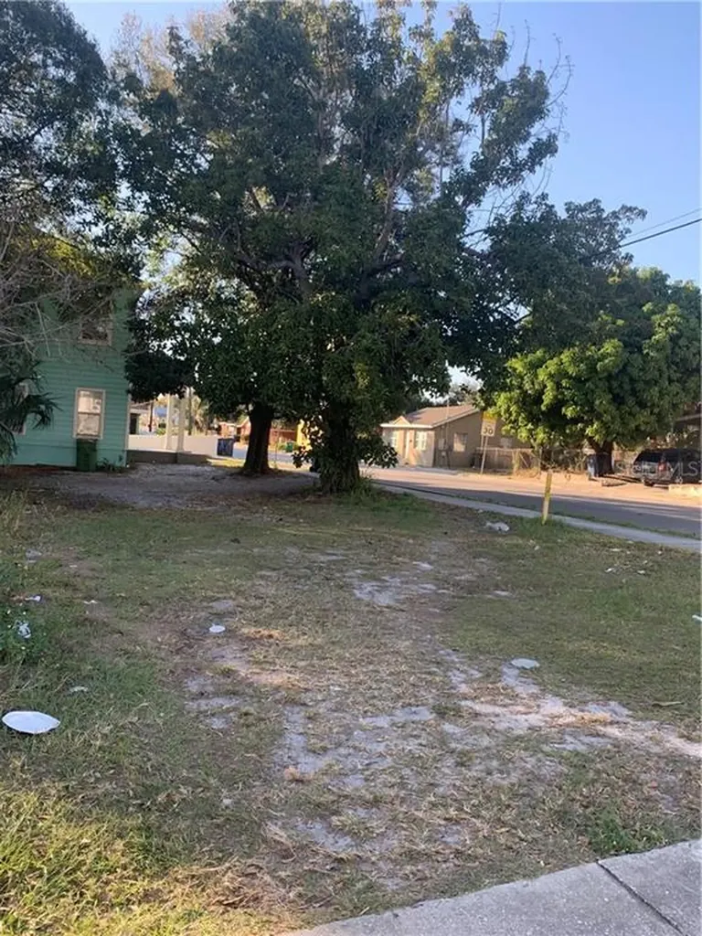 2718 N 21st Street Tampa FL 33605
