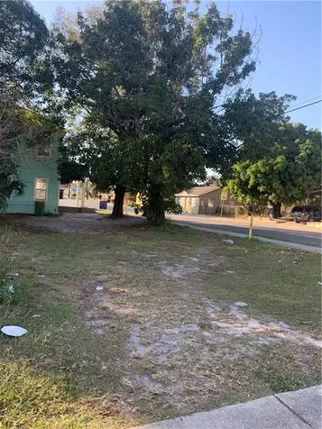 2718 N 21st Street Tampa FL 33605