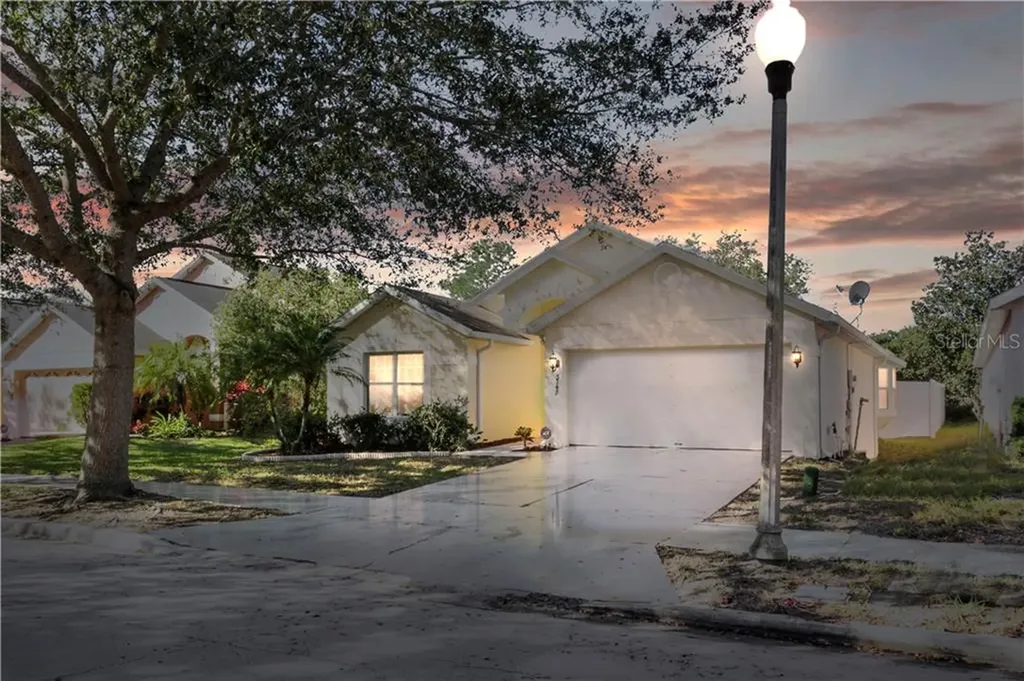 5748 Stafford Springs Trail Orlando FL 32829