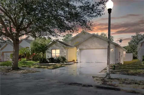 5748 Stafford Springs Trail Orlando FL 32829