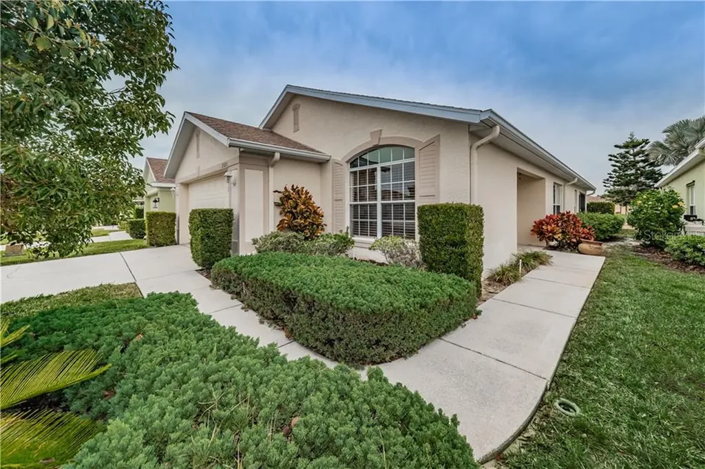 2525 Sandy Hill Court Holiday FL 34691
