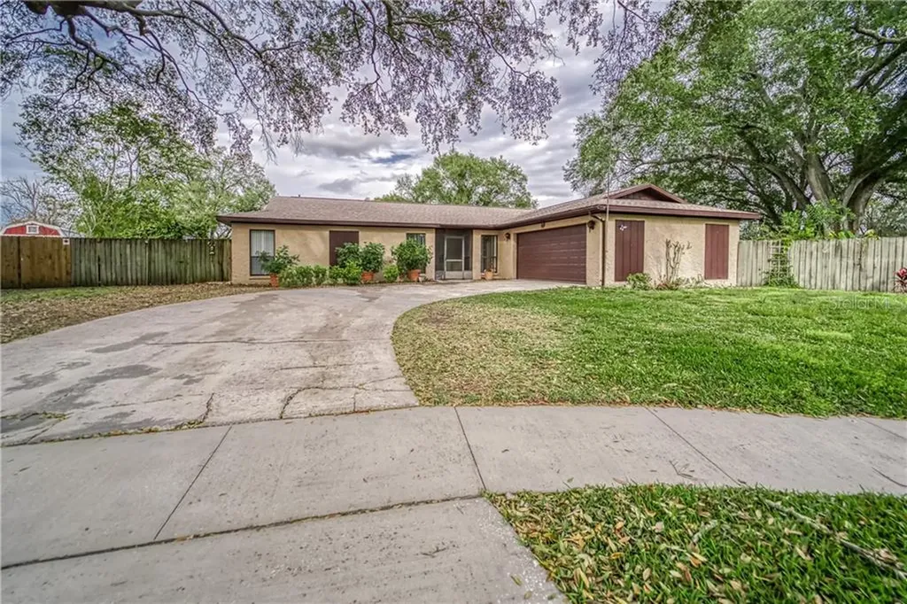 602 Kings Cove Brandon FL 33511