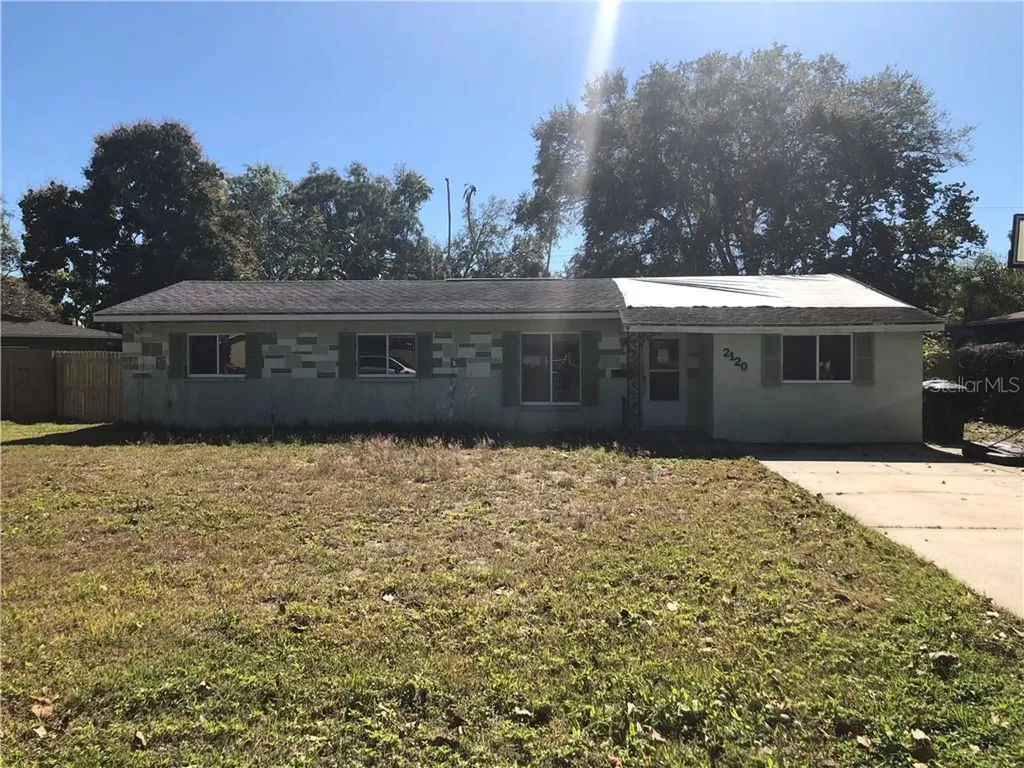 2120 68th Avenue S St Petersburg FL 33712