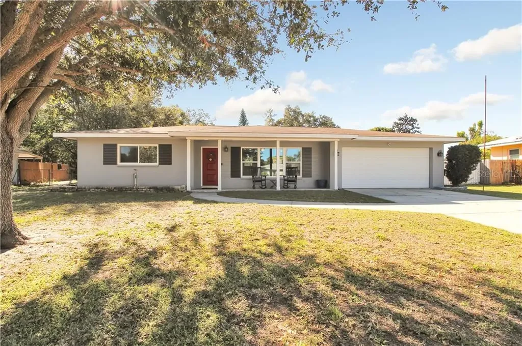 2115 Mckinley Street Clearwater FL 33765