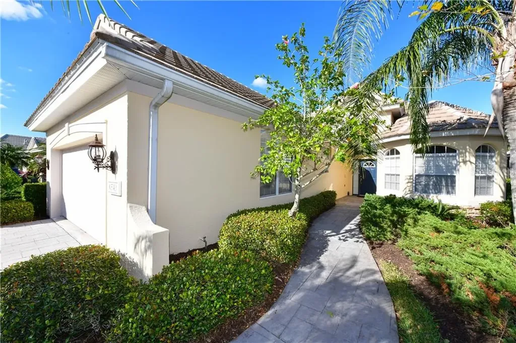 6543 Oakland Hills Drive Lakewood Ranch FL 34202