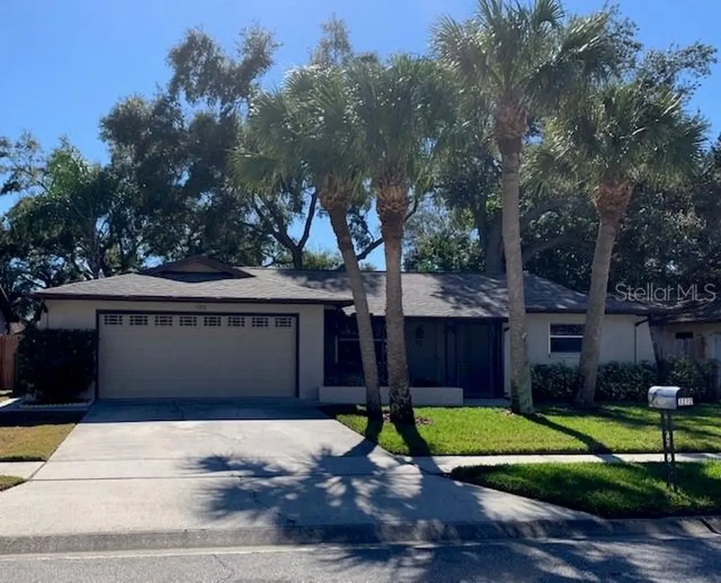 7272 56th Avenue N St Petersburg FL 33709