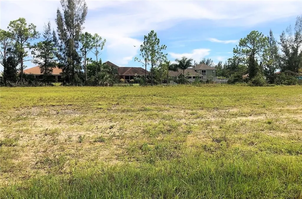 2218 NE 35th Lane Cape Coral FL 33909