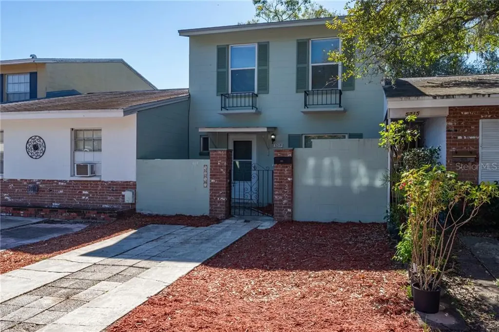 5217 Lawnwood Drive Temple Terrace FL 33617