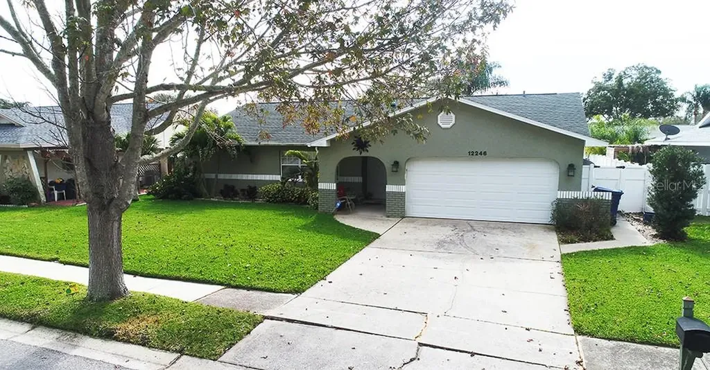 12246 92nd Terrace Seminole FL 33772