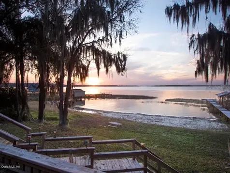14970 SE 140th Avenue Road Weirsdale FL 32195