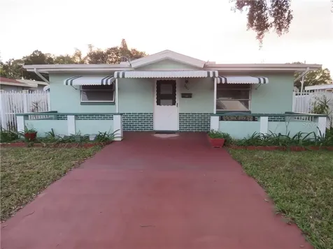 660 Northmoor Avenue N St Petersburg FL 33702